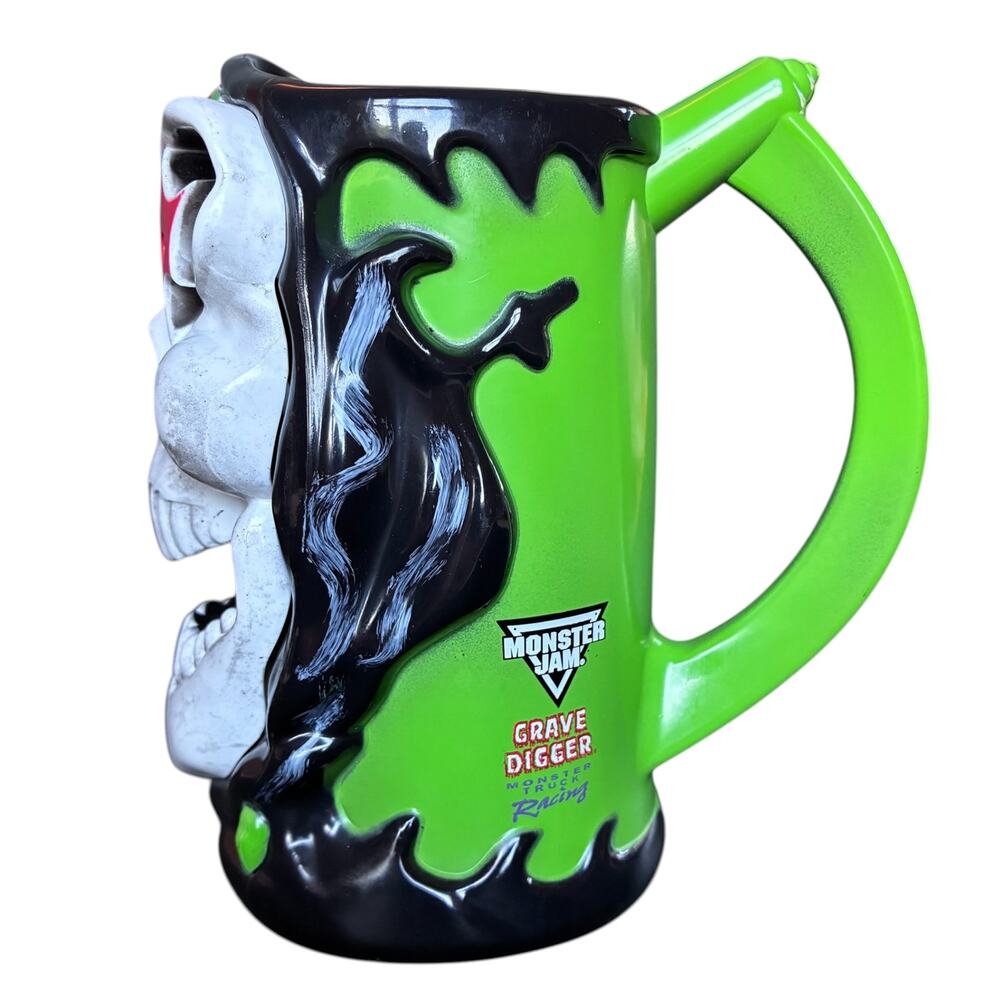 Monster Jam Grave Digger Light Up Skull Mug Cup Green Plastic Souvenir 16 oz
